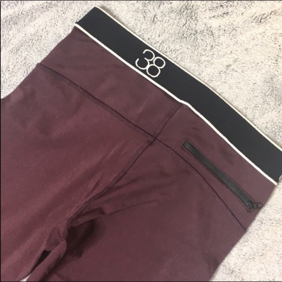 Theory 38 Cropped Maroon Leggings - Picture 6 of 8